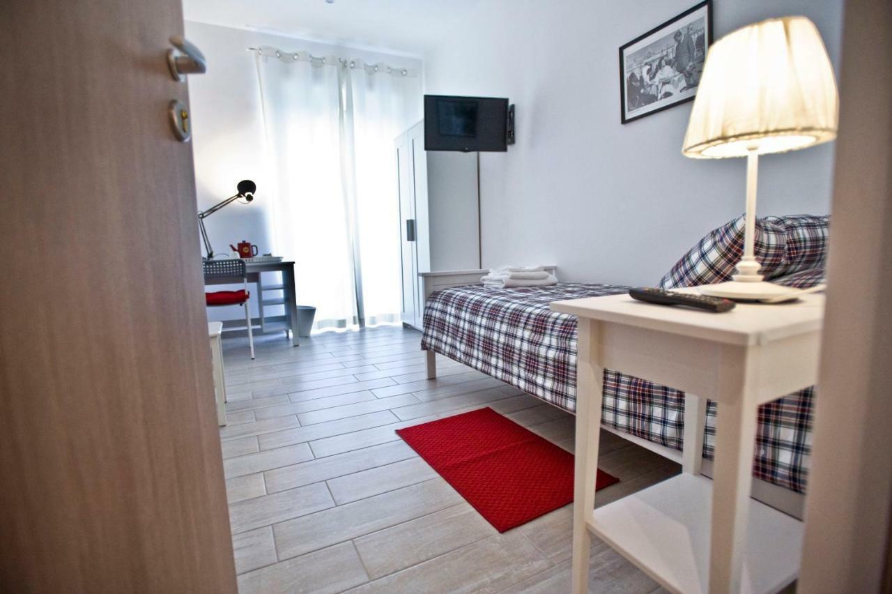 Fellini Bed & Breakfast Рим Екстериор снимка