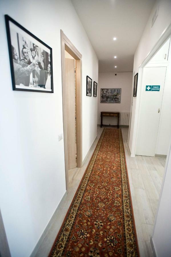 Fellini Bed & Breakfast Рим Екстериор снимка